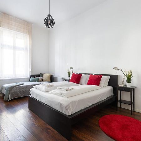 Red Dot One - New Unit In Heart Of Jewish Quarter Apartment Budapest Exterior photo